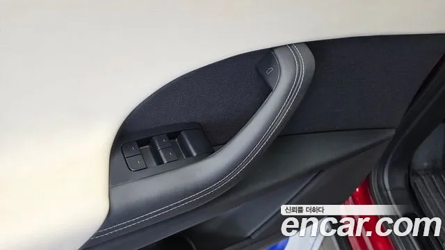 Tesla Model X — Фото автомобиля 24