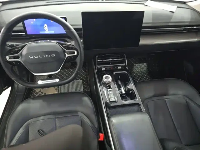 Wuling Starlight — Фото автомобиля 9