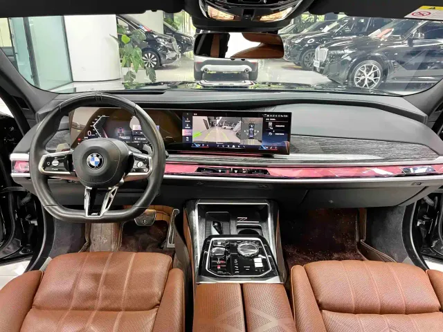 BMW 7 Series — Фото автомобиля 4