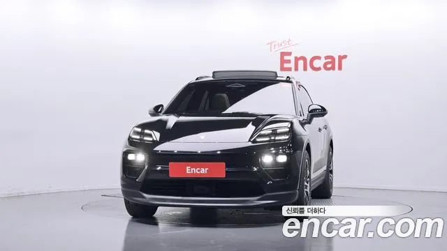 Фотография автомобиля — Porsche Macan