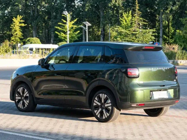 Leapmotor A10 — Фото автомобиля 2