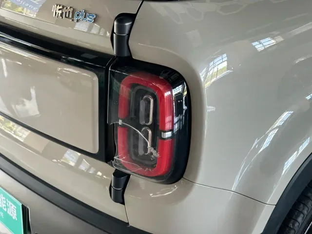 Baojun Yep Plus — Фото автомобиля 16