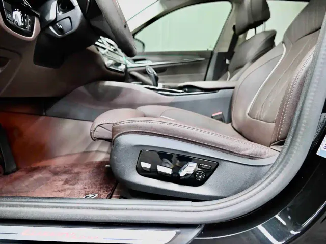 BMW 5 Series — Фото автомобиля 19
