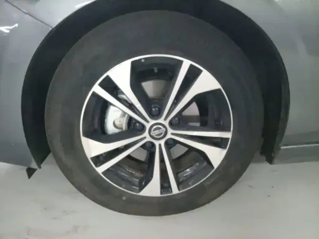 Nissan Sylphy — Фото автомобиля 22
