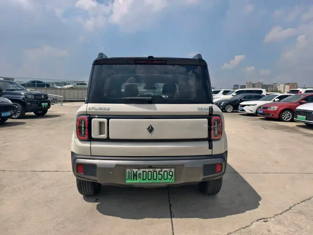 Baojun Yep Plus — Фото автомобиля 6