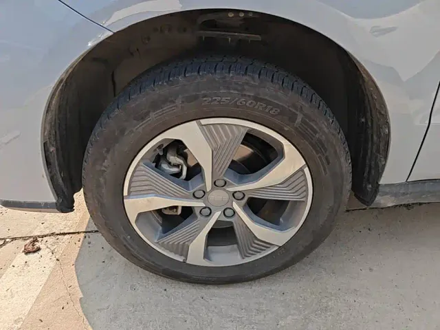 Geely Haoyue PRO — Фото автомобиля 22