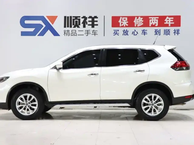 Nissan X-Trail — Фото автомобиля 6