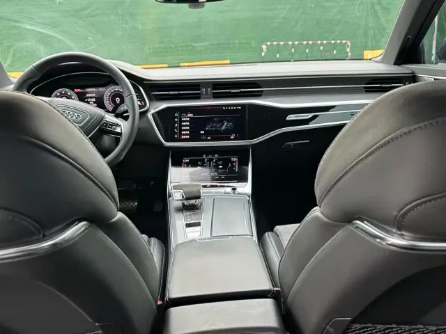 Audi A6L — Фото автомобиля 11