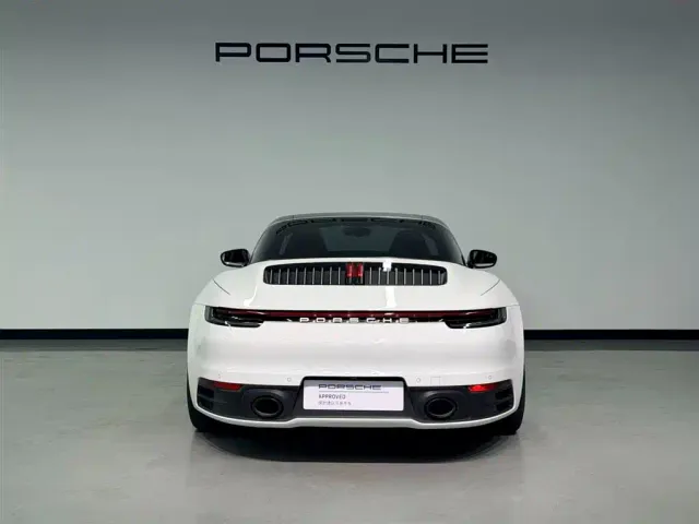 Porsche 911 — Фото автомобиля 6
