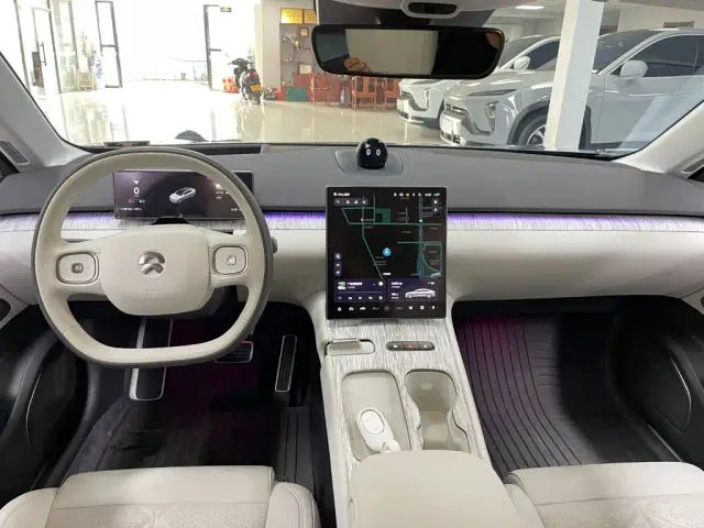 Nio ET7 — Фото автомобиля 12
