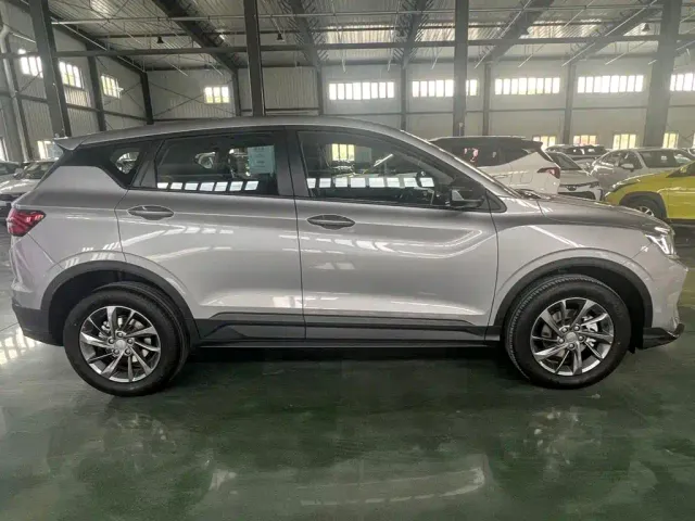 Geely Binyue — Фото автомобиля 7