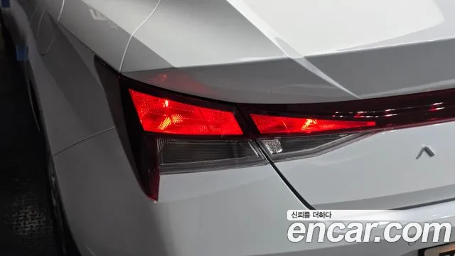 Hyundai Avante CN7 — Фото автомобиля 8