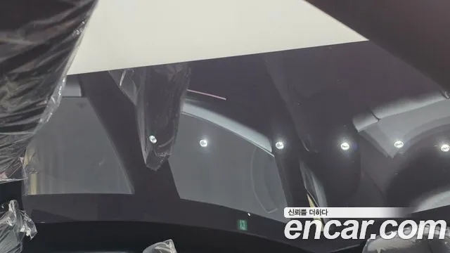 Tesla Model Y — Фото автомобиля 8