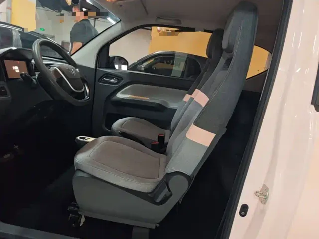 Wuling Hongguang Mini EV — Фото автомобиля 14