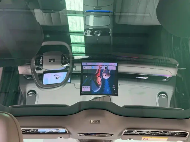 Geely Galaxy Xingyao 8 — Фото автомобиля 10