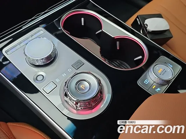 Genesis GV80 — Фото автомобиля 9