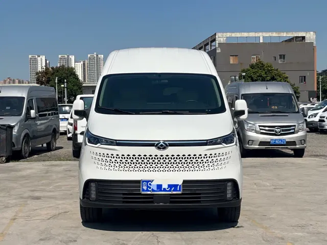 Maxus Xintu V70 — Фото автомобиля 2