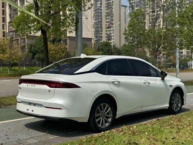 GAC Aion S — Фото автомобиля 6