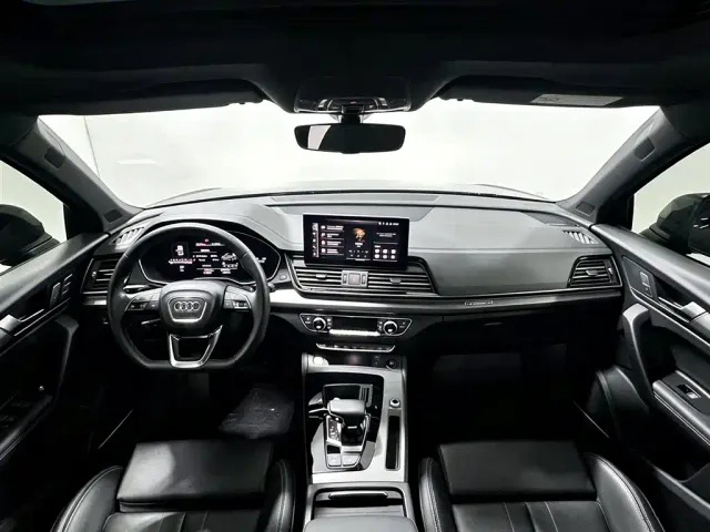 Audi Audi Q5L 2023 45T Luxury Dynamic — Фото автомобиля 9
