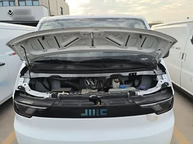 JMC E-Fushun — Фото автомобиля 19