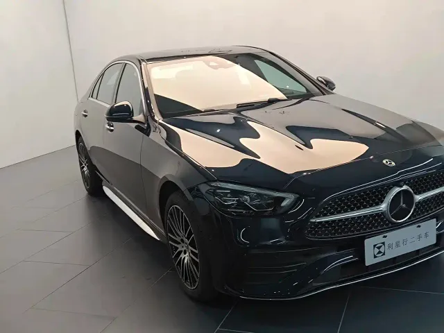 Mercedes-Benz C-Class — Фото автомобиля 3
