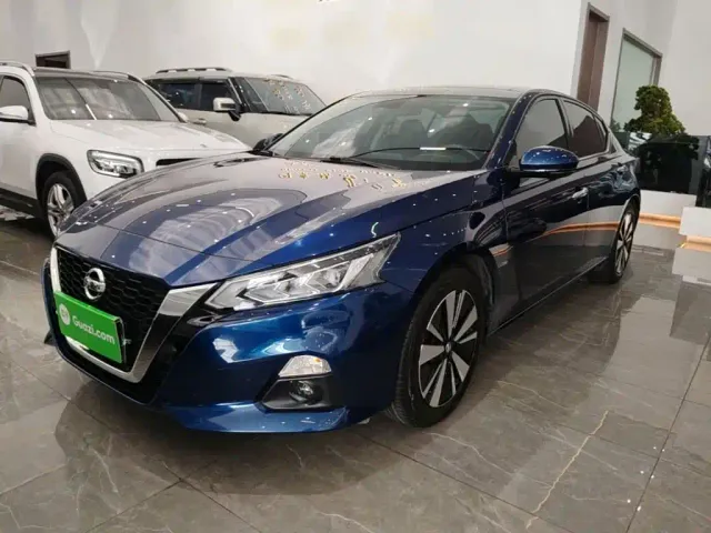 Фотография автомобиля — Nissan Teana