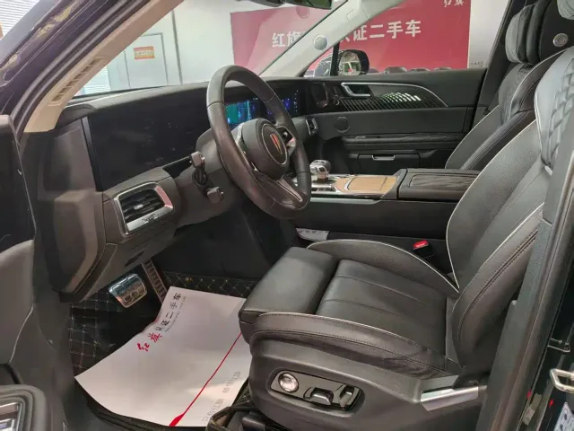 Hongqi E-HS9 — Фото автомобиля 6