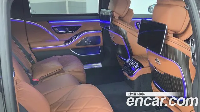 Mercedes-Benz S-Class — Фото автомобиля 10