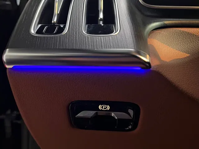 Mercedes-Benz S-Class — Фото автомобиля 25