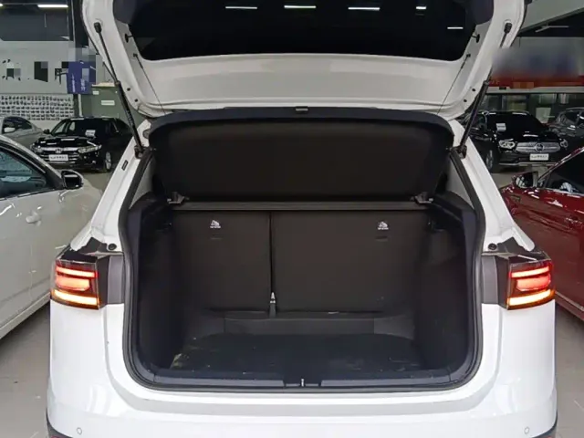 Volkswagen Tharu — Фото автомобиля 18