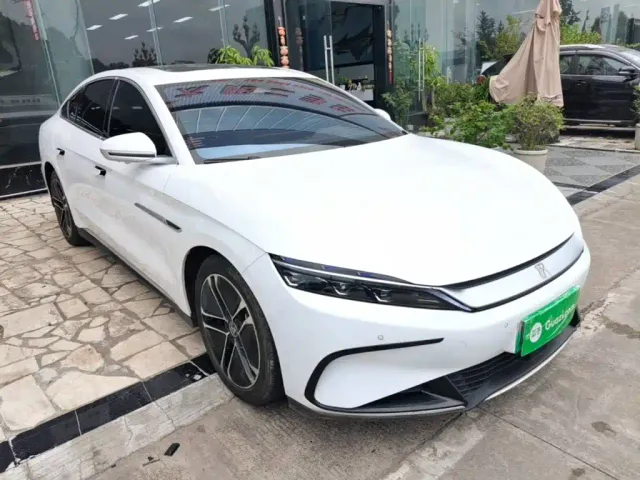 BYD Han — Фото автомобиля 3