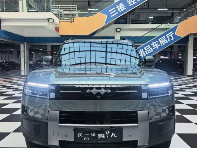 BYD FangChengBao Titanium 7 — Фото автомобиля 2