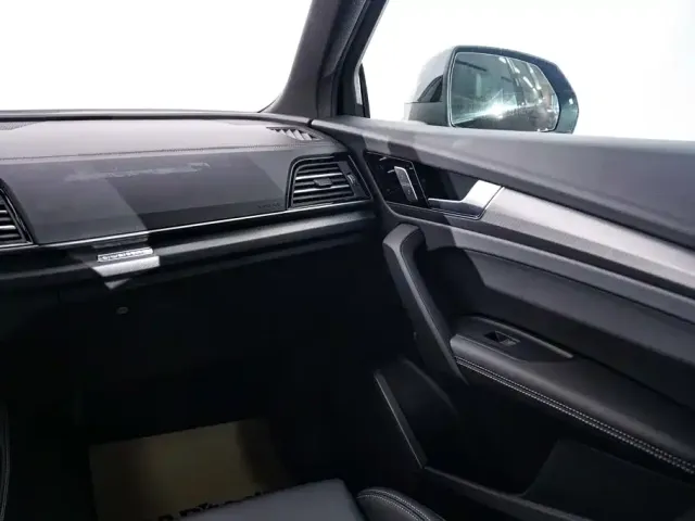 Audi Q5L — Фото автомобиля 27