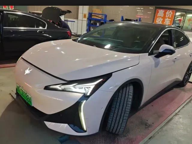 Фотография автомобиля — Arcfox Alpha S5