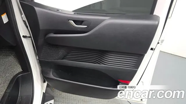 Hyundai Staria — Фото автомобиля 13