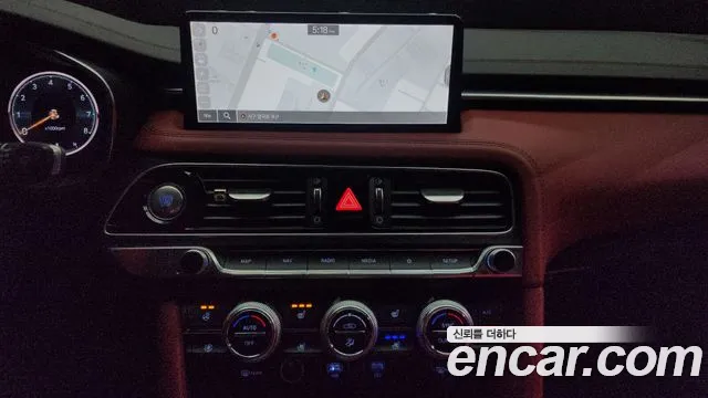 Genesis G70 Новый G70 Бензин 3.3T 2WD — Фото автомобиля 14