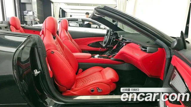 Maserati Gran Cabrio — Фото автомобиля 6
