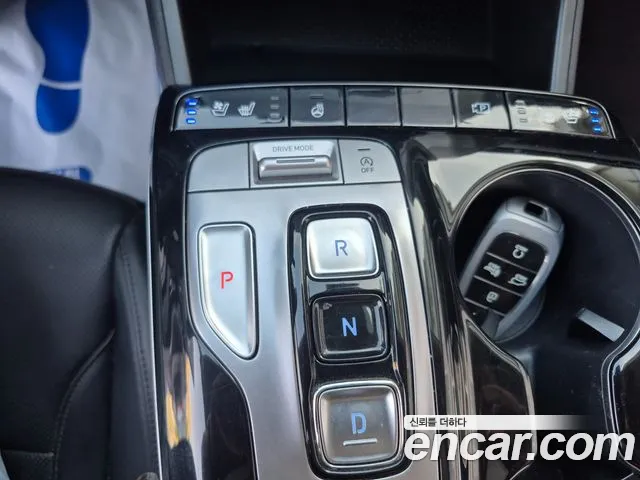 Hyundai Tucson Tucson (NX4) Бензин 1.6 турбо 2WD — Фото автомобиля 16
