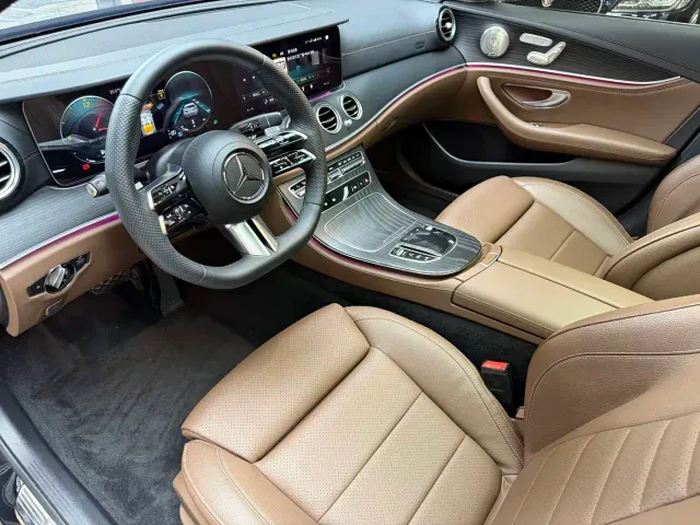 Mercedes-Benz E-Class — Фото автомобиля 9