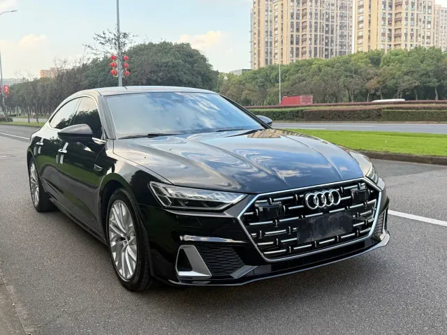 Audi A7L — Фото автомобиля 3