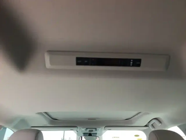 Toyota Sienna — Фото автомобиля 17