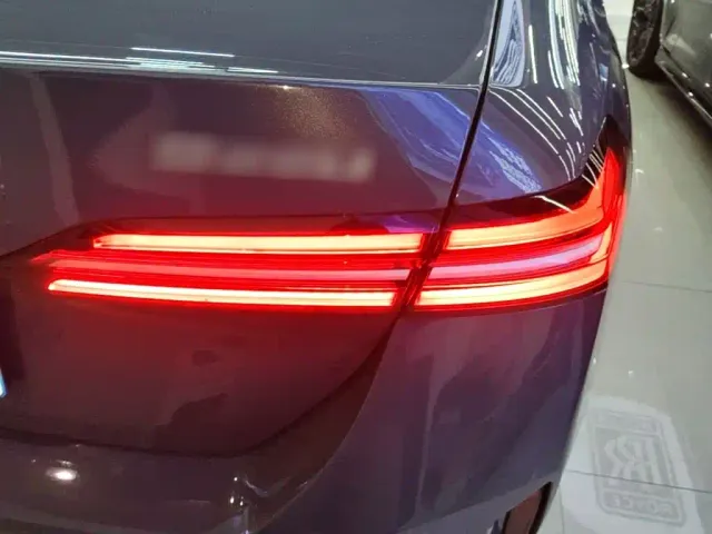 BMW 5 Series — Фото автомобиля 7