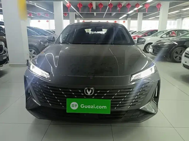 Changan Eado — Фото автомобиля 2