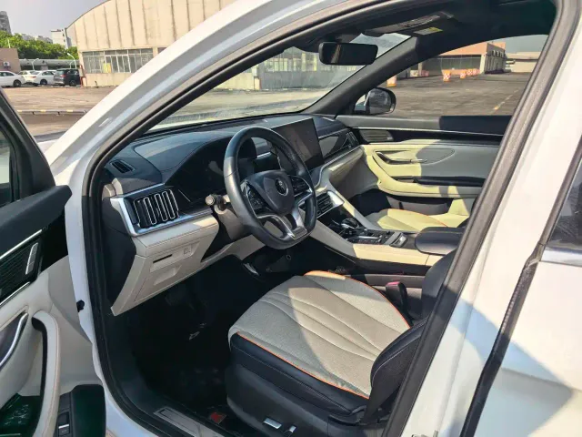 BYD Song PLUS — Фото автомобиля 12