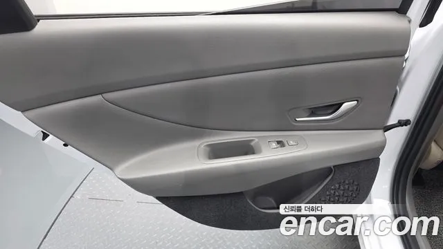 Hyundai AVANTE Новый Avante (CN7) — Фото автомобиля 4