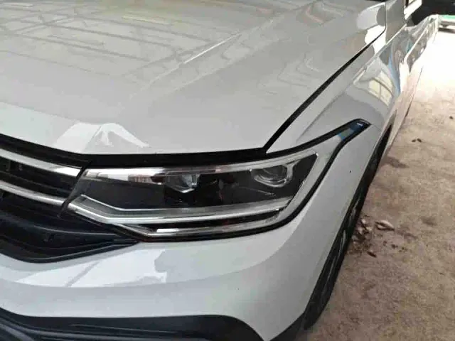 Volkswagen Tiguan L — Фото автомобиля 3