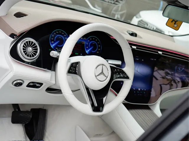 Mercedes-Benz EQS SUV — Фото автомобиля 10
