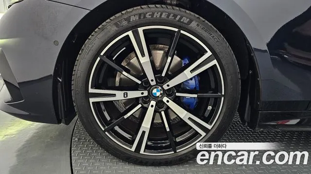BMW 5-Series 5 серия (G60) 530i xDrive M Sport — Фото автомобиля 5