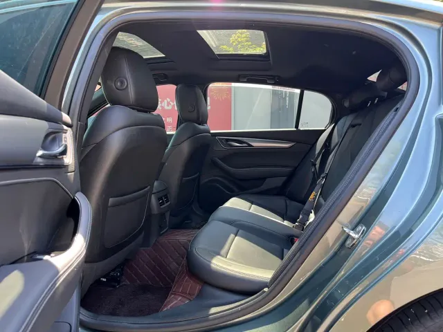 Cadillac CT5 — Фото автомобиля 6