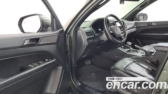 KG_Mobility_Ssangyong Rexton Новый Rexton Sport Khan Дизель 2.2 4WD — Фото автомобиля 9